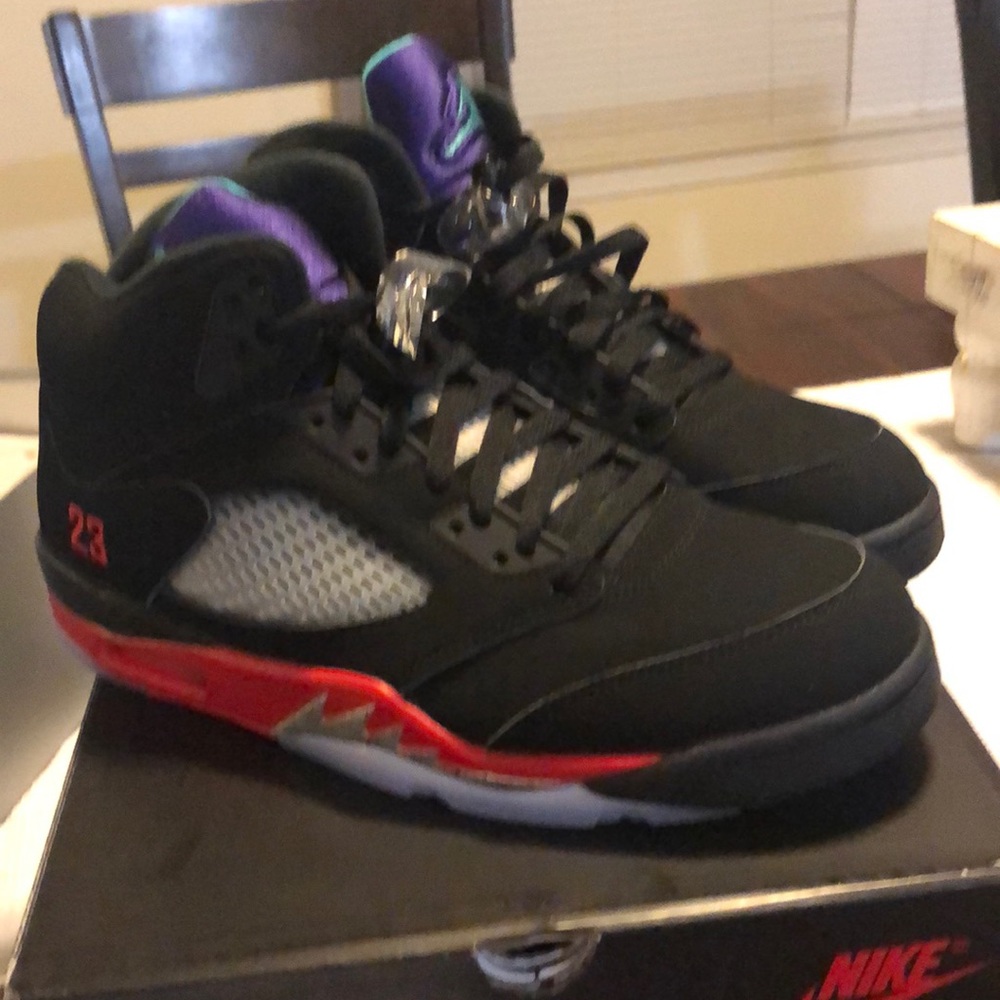 Nike air Jordan’s 5 fire grape.